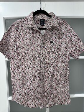 RVCA Men’s Floral Button-Up Shirt Medium Regular Fit Short Sleeve Pocket Casual